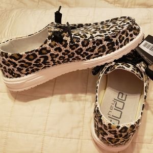 New with tag Cheetah Wendy Hey Dudes